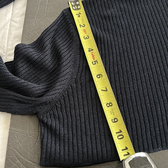 New JIL SANDER. SWEATER CROP LONG SLEEVE NAVY SIZE 38